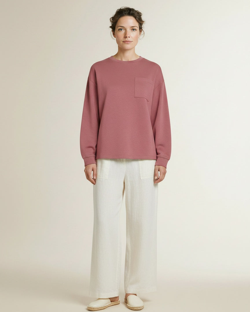 Full body view of the model wearing Msch Copenhagen Mschilliana Ima Q Sweatshirt Faded Rose