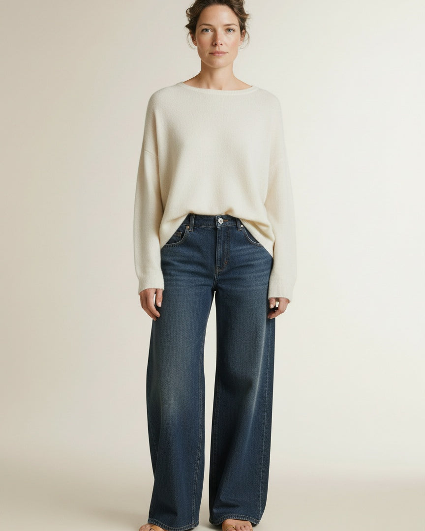Full body view of the model wearing Mac Philadelphia Jeans Dd Deep Ocean Wash