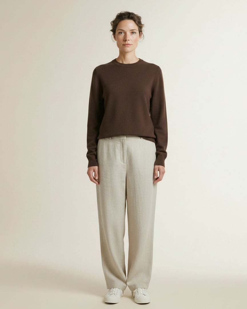 Full body view of the model wearing Msch Copenhagen Mschagatha East Pullover Delicioso