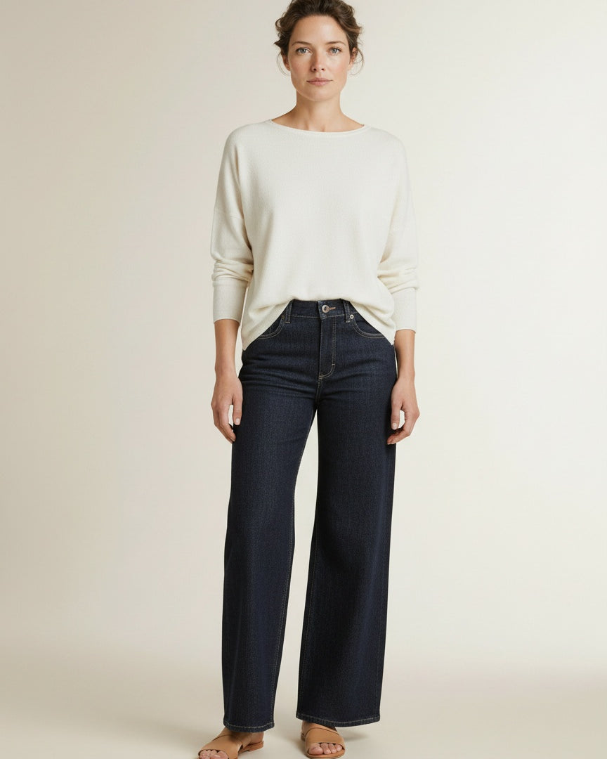 Full body view of the model wearing Mac Wide Jeans Fashion Rinsed