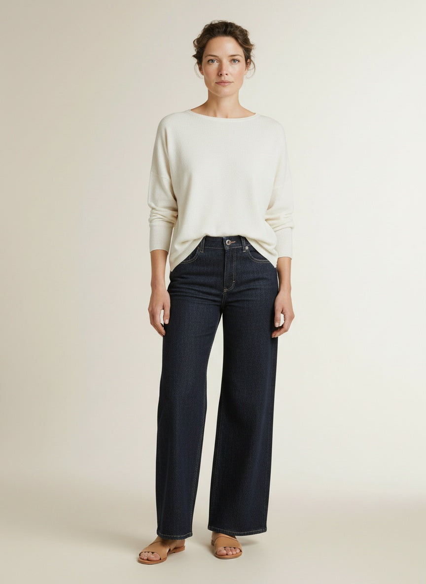 Full body view of the model wearing Mac Wide Jeans Fashion Rinsed