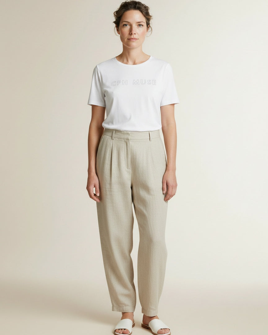 Full body view of the model wearing Copenhagen Muse Cmmuse-tee Jet Stream