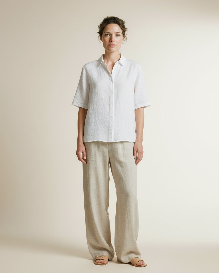 Full body view of the model wearing Copenhagen Muse Cmmolly-shirt Jet Stream
