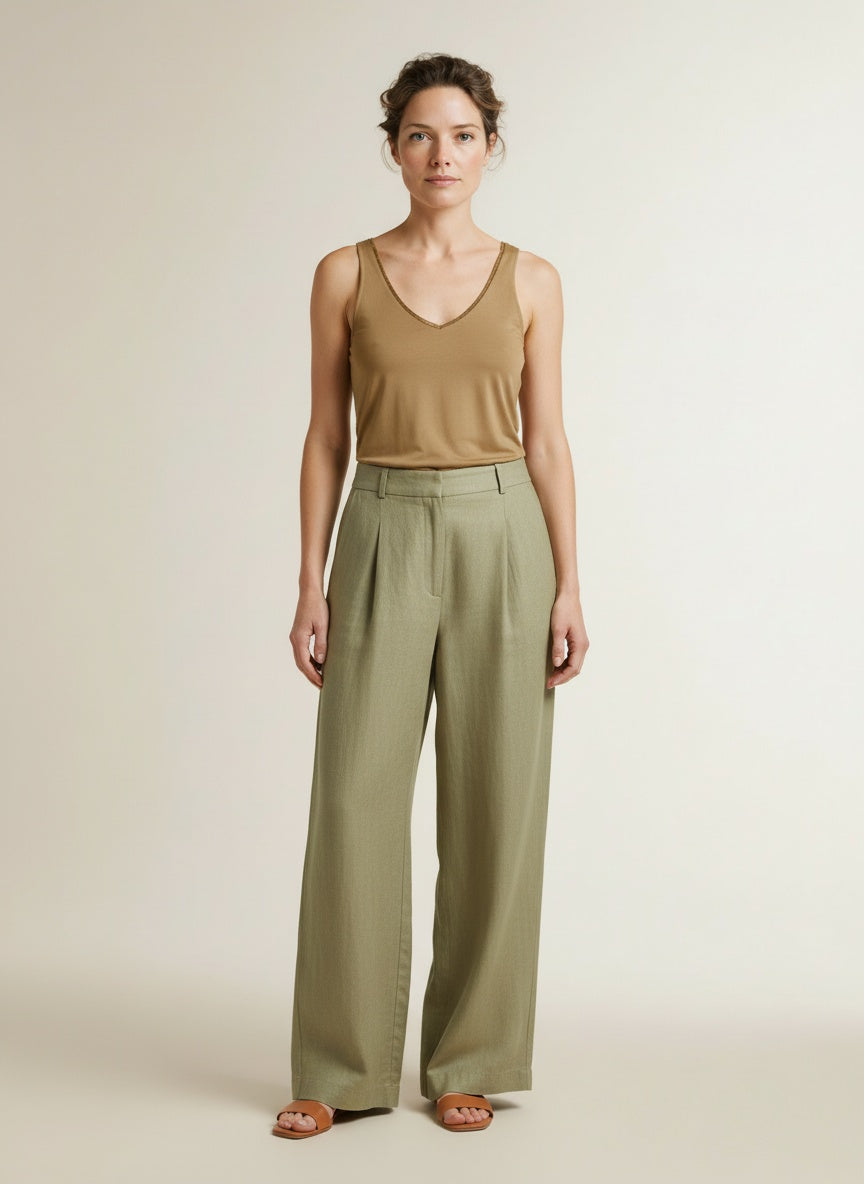 Full body view of the model wearing Summum Top Basic 763 Dark Clay