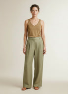 Full body view of the model wearing Summum Top Basic 763 Dark Clay