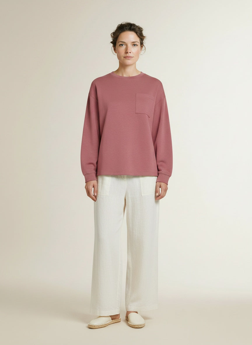 Full body view of the model wearing Msch Copenhagen Mschilliana Ima Q Sweatshirt Faded Rose