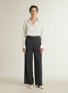 Full body view of the model wearing Msch Copenhagen Mschlauretta Hw Pants India Ink