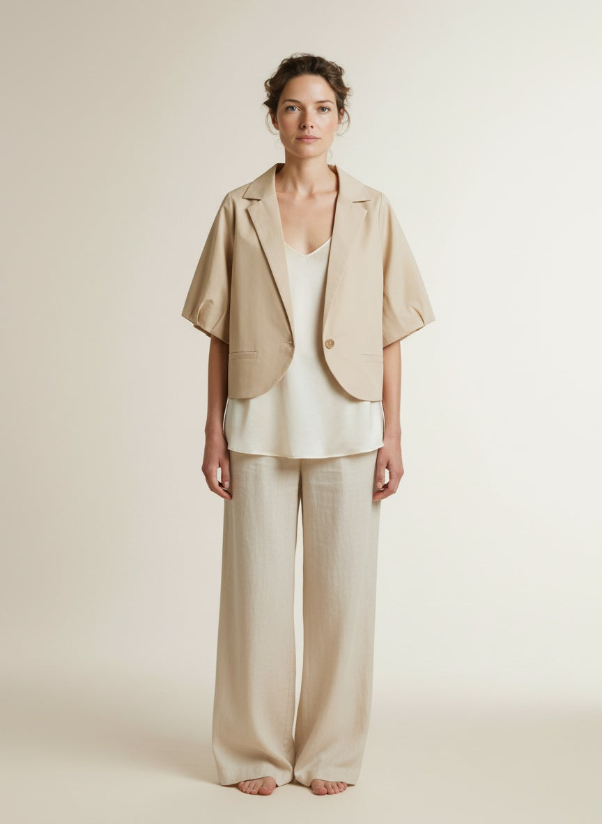 Full body view of the model wearing Summum Blazer Cotton Stretch 702 Pebble Beige