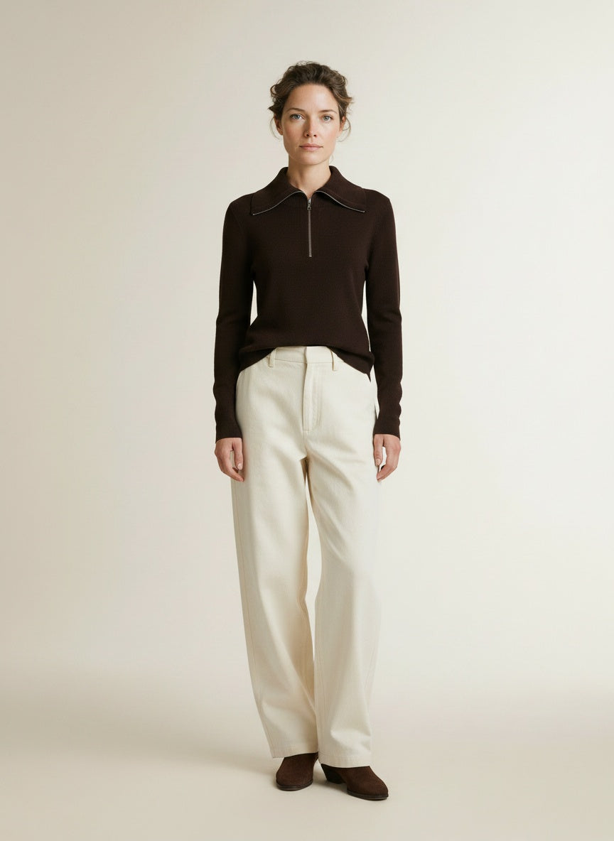 Full body view of the model wearing Gestuz Gzrosalie Pullover Ganache